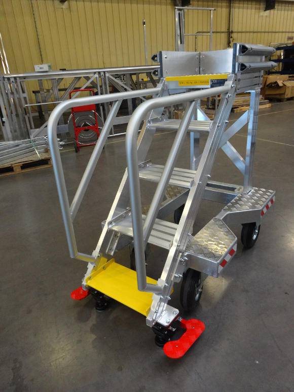 Technical runway and stopover stepladder