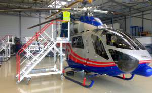 escabeau-acces-pales-md902-air-ambulance-luxembourg-2